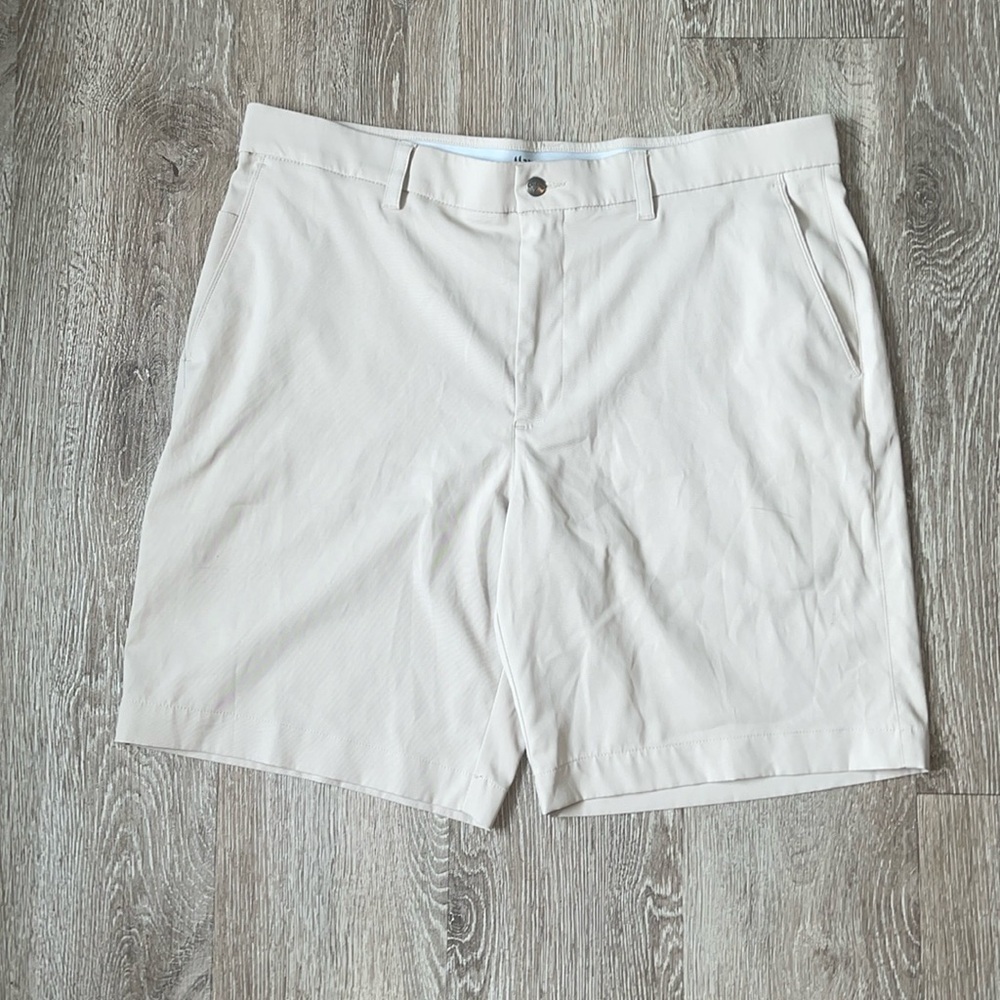 Callaway Golf Shorts performance material size 36 tan